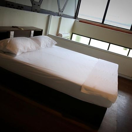 Bb Bunkers Hostel Santubong Ruang foto